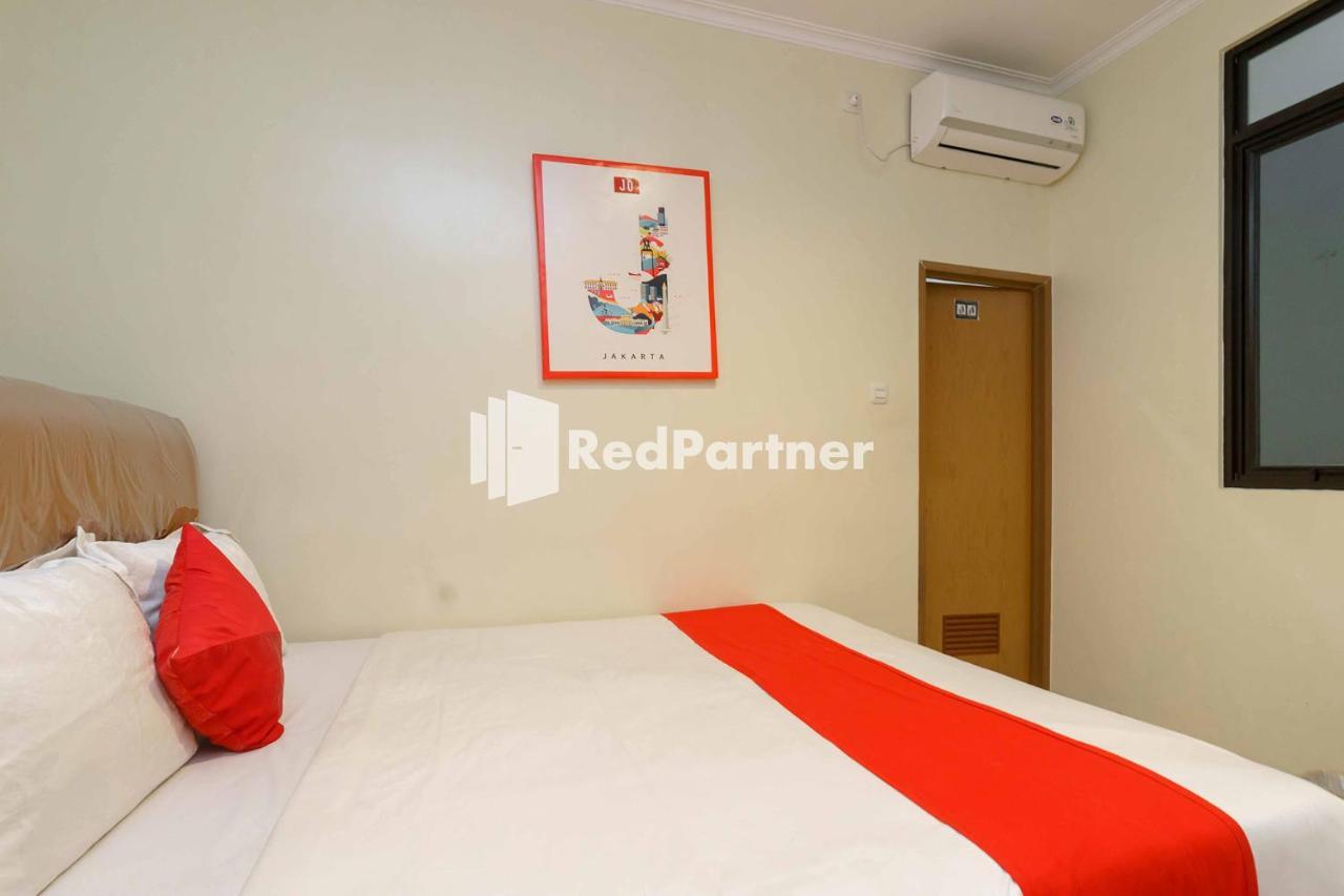 Jo Residence Syariah Redpartner Jakarta Exterior foto