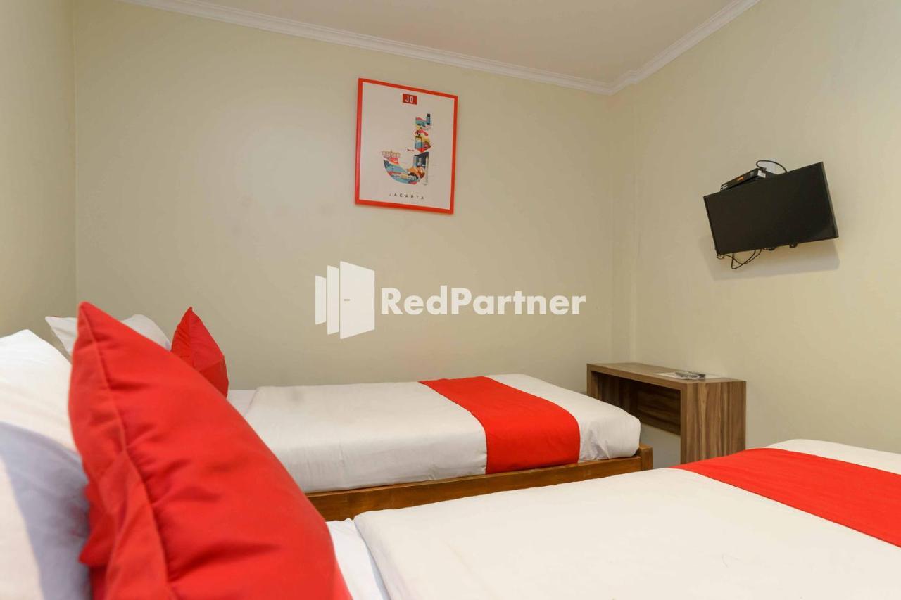 Jo Residence Syariah Redpartner Jakarta Exterior foto