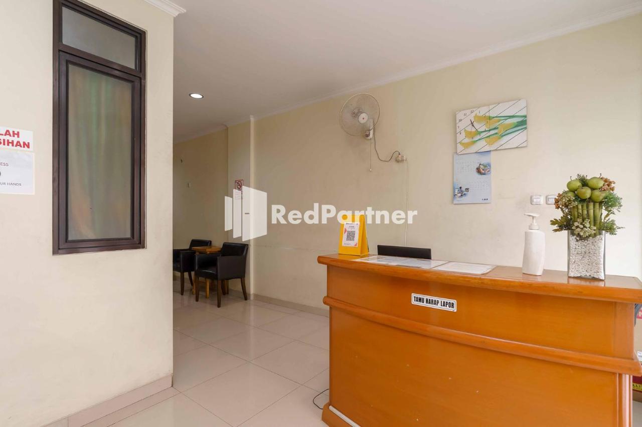 Jo Residence Syariah Redpartner Jakarta Exterior foto